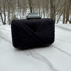 SONDRA ROBERTS Elegant Black Pleated Satin Clutch Evening Bag Chain
